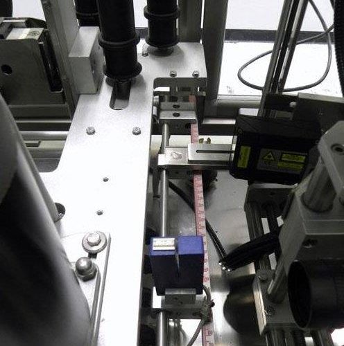 Neri Model SL400 Pressure Sensitive Wraparound Bottle Labeler