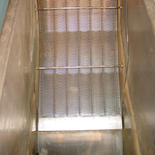 Hydrosieve S/S 18 in W x 32 in L Screener Sifter