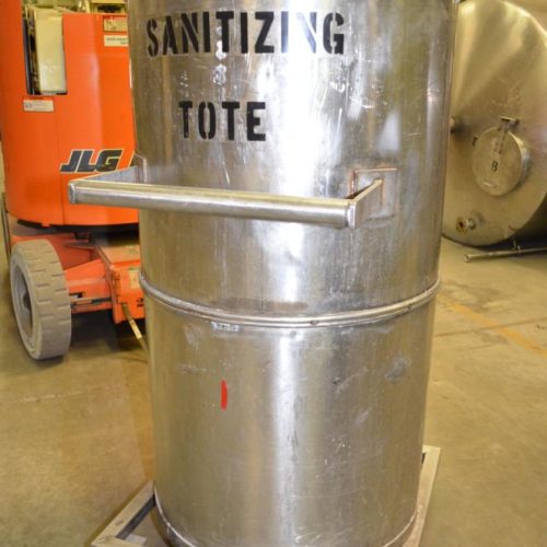 150 Gallon S/S Single Wall Vertical Portable Tote