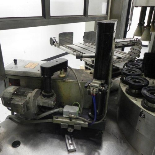 P E Labelers Futura S 16 Head Type 16T08101S1L Hot Glue Wrap Around Labeler