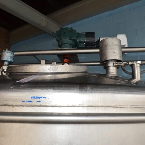 1,000 Gallon Mueller S/S Vertical Single Wall Top Mounted Sweep Agitated Tank