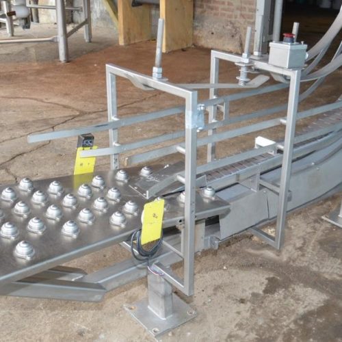 4.5 in W x 10.5 Ft H Discharge Delrin Lugged Incline Conveyor Belt