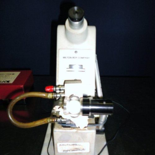 Milton Roy Model 334610 Refractometer with Bausch and Lomb Model 334611 Prism Box