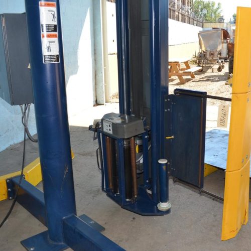 Lantech Model S300 Saddle type Heavy Duty Stretch Wrapper