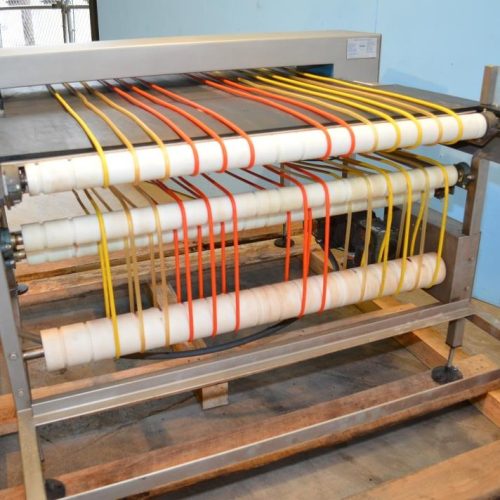 Loma Model IQ2 46 in x 1 1/8 in Aperture Banjo Belt Retracting Reject Metal Detector