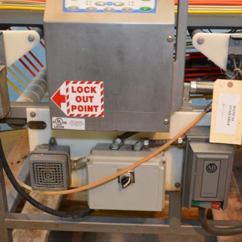 Loma Model IQ2 46 in x 1 1/8 in Aperture Banjo Belt Retracting Reject Metal Detector