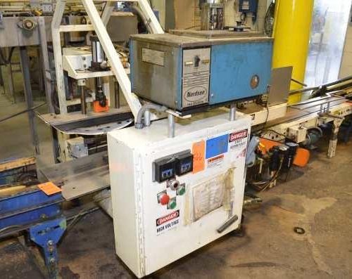 McDowell Model1100 Automatic Top Only Case Sealer W/ Nordson Model HM Hot Melt