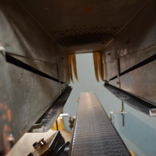 Axon Model EX36SR 7 in W x 13.5 in H Aperture  Mounted on 115 in L Conveyor