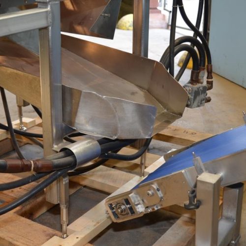 Pizzamatic S/S 24 in Wide Banjo Belt Cheese Waterfall Topping Applicator