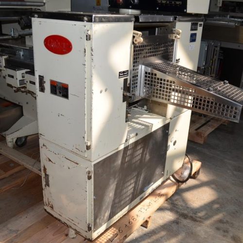 Doboy Model J 400 PPM Horizontal Flow Through Wrapper with Vacuum Placer