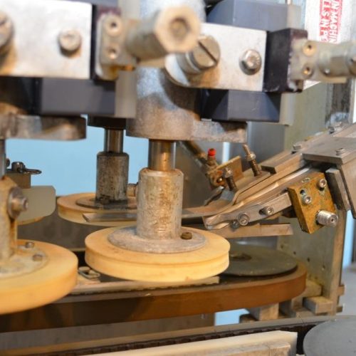 Pack West Model Auto120 (6) Quill 200 CPM Inline Spindle Capper