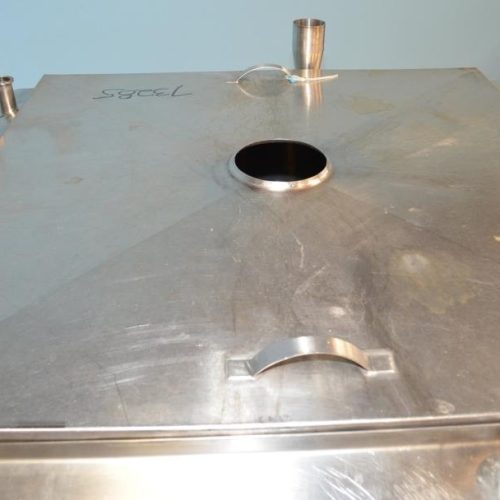 200 Gallon Vertical S/S Single Wall Square Tank