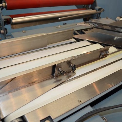 Shanklin Model HS1H Hi-Speed Automatic Shrink Wrapper with 22 in L Heat Shrink Tunnel