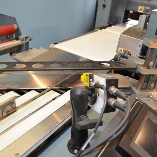 Shanklin Model HS1H Hi-Speed Automatic Shrink Wrapper with 22 in L Heat Shrink Tunnel