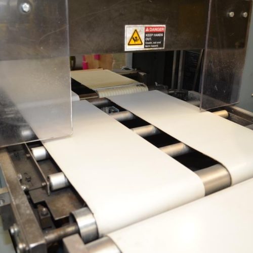 Shanklin Model HS1H Hi-Speed Automatic Shrink Wrapper with 22 in L Heat Shrink Tunnel