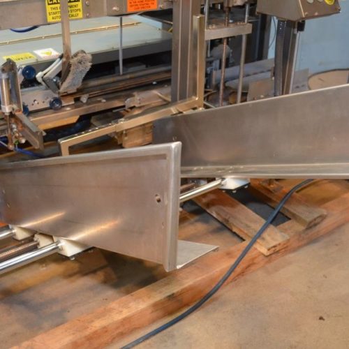 Combi Model DP200 Auto Drop Packer with Oscillating Infeed and E-2500 RH Case Erector