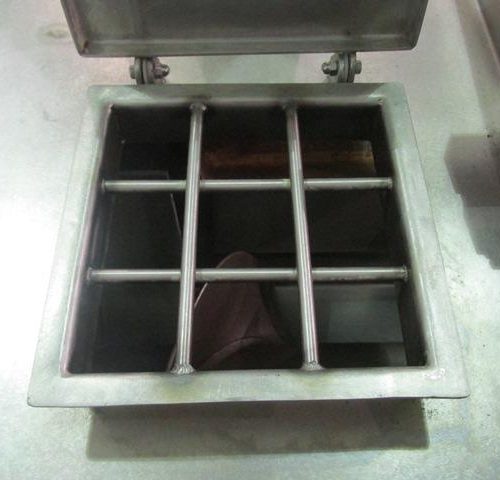 Anderson Dahlen 27 Cu Ft S/S Trough 12 in Dia C/S Screw Twin Screw Mixer