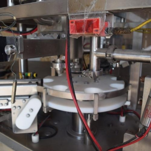 Modern Model SR8DC Twin Fill Head 40 CPM S/S Rotary Cup Filler with Overcapper