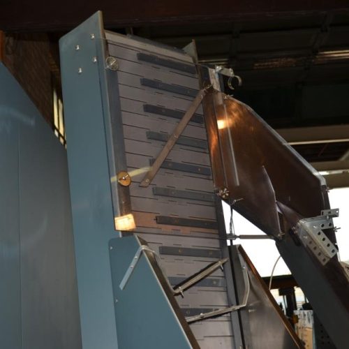 CLI Unicap100 (6) Quill S/S Inline 120 CPM Spindle Capper with S/S Cap Elevator