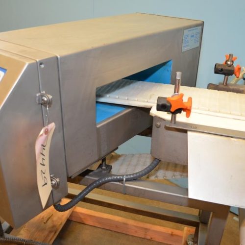 Twin Head Loma IQ2 13 3/4 in W x 2 7/8 in H Aperture S/S Metal Detectors with Reject