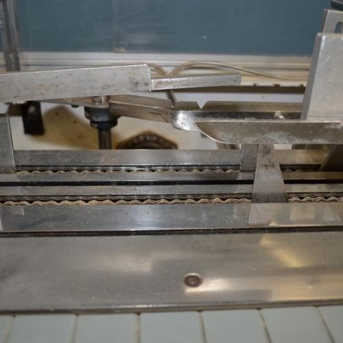 Adco Model 15D60EC 90 CPM 14 in Pitch Semi Auto Horizontal End Load Hot Melt Cartoner