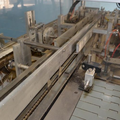 Adco Model 15D60EC 90 CPM 14 in Pitch Semi Auto Horizontal End Load Hot Melt Cartoner