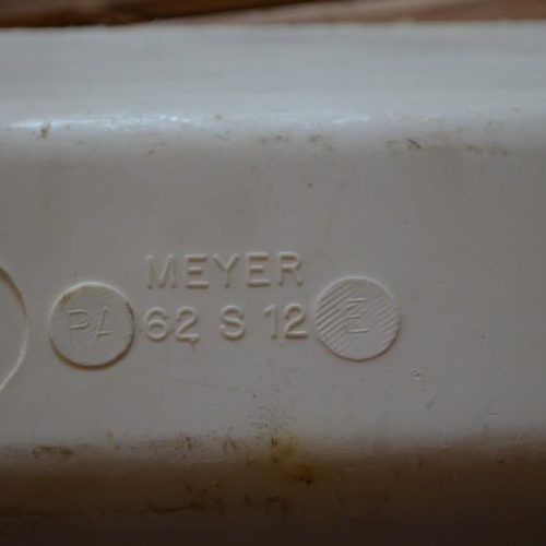 (20) Meyer Model 62-S-12  12 in x 5-1/2 in x 3 in Plastic Bucket Elevator Buckets