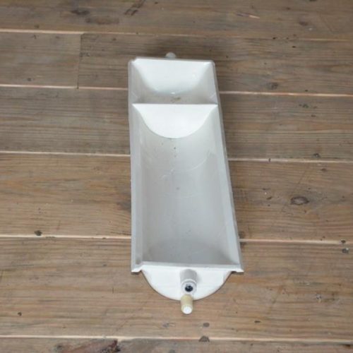 (111) Meyer Model 62-C-24 Plastic 24 in x 5-3/4 in x 2-3/4 in Bucket Elevator Buckets