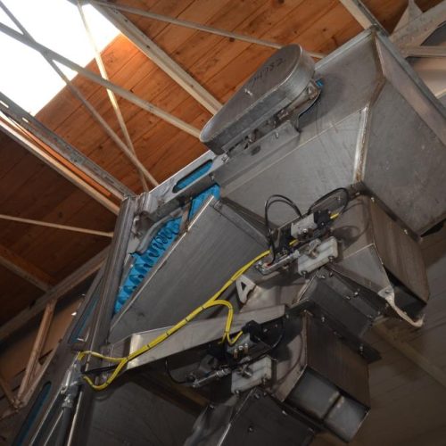 Sanitary Rubber Cleated Synchronized Side 17 in W x 13 Ft H Z-Shaped Incline Conveyor