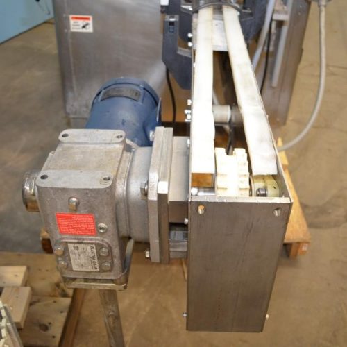 Resina Model NRU40 (8) Quill Inline Spindle Capper with Cap Orientor and Hopper