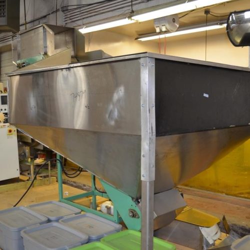 Nalbach NECSORT72RH Bottle Unscrambler with Bulk Hopper and a TON of Change Parts