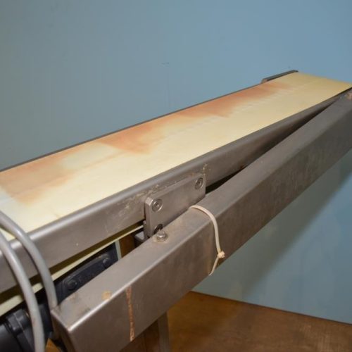Ross Industries Model VSC66 6 in W x 75 in L Powered Vinyl Flat Belt Conveyor