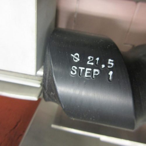 Neri Model SL400 Wraparound 400 cpm Pressure Sensitive Labeler