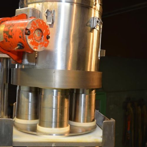 Hayssen 1216HR 60 ppm VFFS with Speedee Volumetric Filler and Registration and Coder
