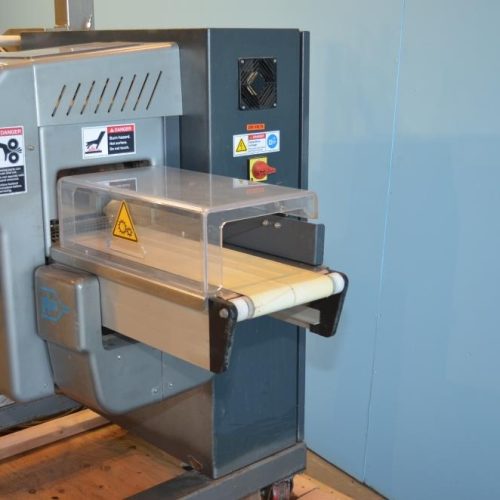 PFM Model Pearl Horizontal 120ppm Wrapper with Registration and No Product, No Fill