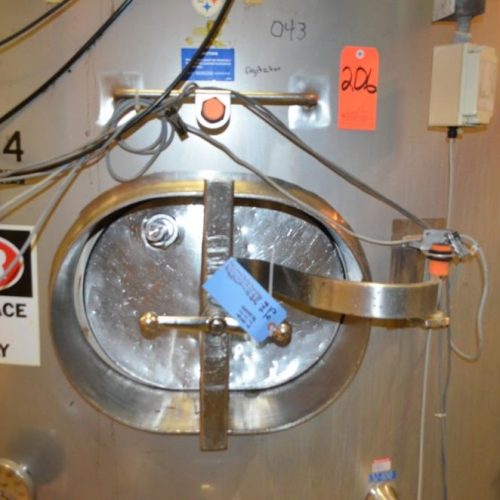 9,110 Gallon Mueller S/S Vertical Ammonia Jacketed Agitated Silo