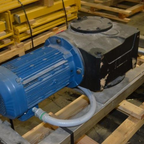 6,000 Gallon Feldmeier Vertical Dished Heads S/S Jacketed Sweep Agitated Tank