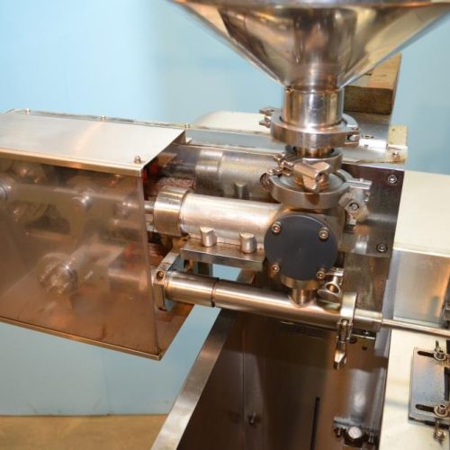 Accutek Model 48FFS000 4 Sided Single Use Packet 100 PPM S/S VFFS Machine