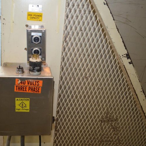 Hercules Model HI827 2,000 lbs Capacity S/S Hydraulic Tote Dumper
