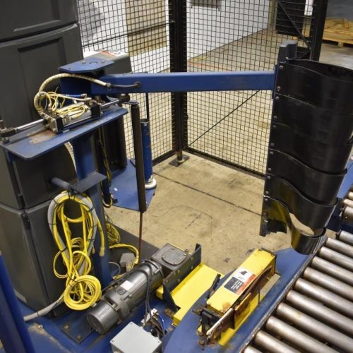 Lantech Model Q1000 Automatic Pallet Stretch Wrapper