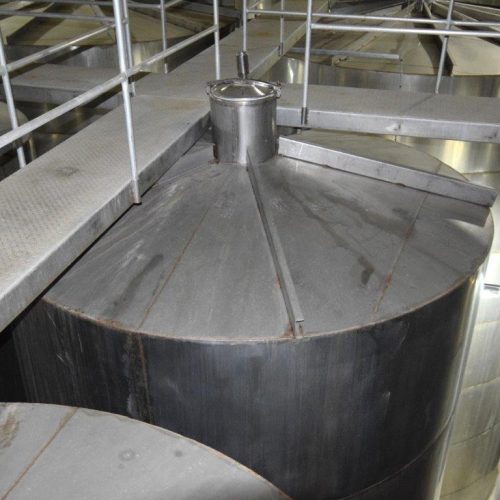 19,500 Gallons Capacity (Approx.) Vertical S/S Single Wall Tank