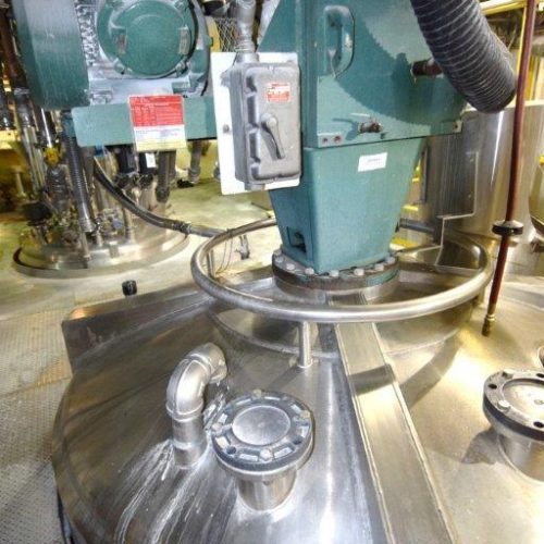 4,500 Gallon Cherry Burrell 316 S/S Vertical Jacketed Agitated Tank.