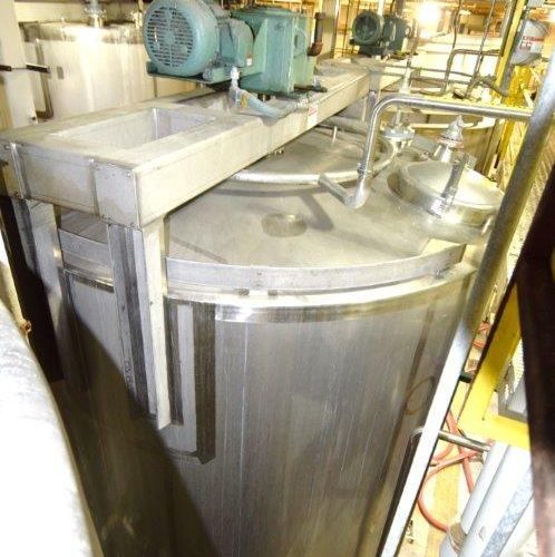 8,000 Gallon Northland Vertical 316 S/S Single Wall Agitated Tank