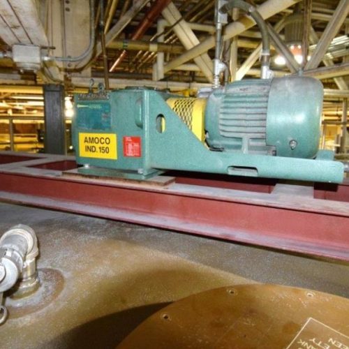 8,535 Gallon Warner Model CCDV108535 Vertical Agitated Fiberglass Tank