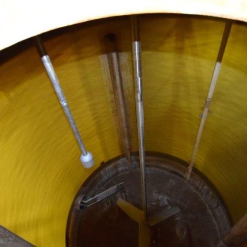 8,535 Gallon Warner Model CCDV108535 Vertical Agitated Fiberglass Tank