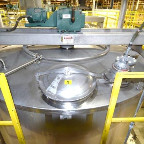 8,000 Gallon Northland Vertical S/S Single Wall Agitated Tank