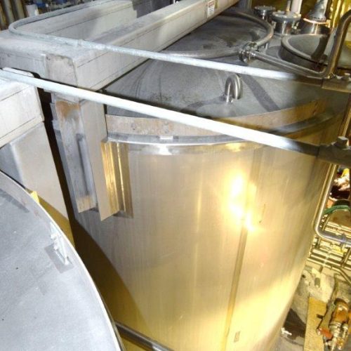 8,000 Gallon Northland Vertical S/S Single Wall Turbine Agitated Tank