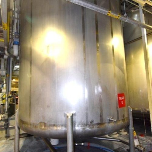 8,000 Gallon Northland Vertical S/S Single Wall Agitated Tank