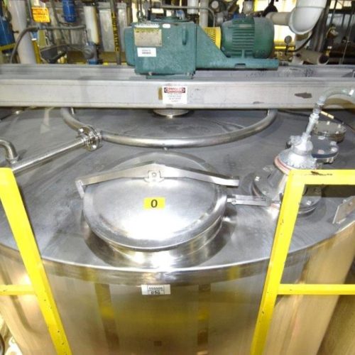 8,000 Gallon Northland Vertical S/S Single Wall Agitated Tank