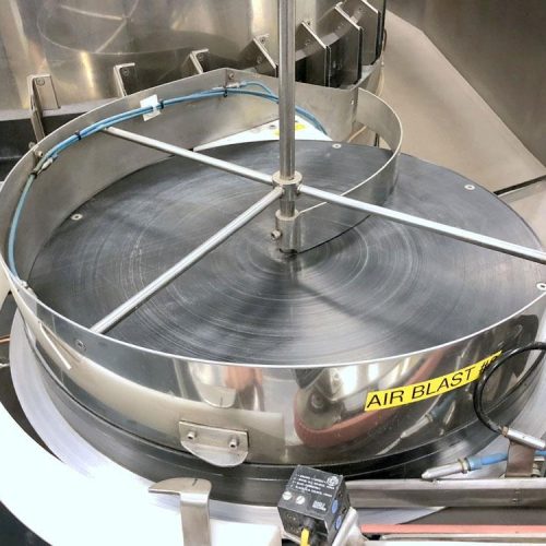 Mengibar Model CR8TP165 130 BPM Trigger Pump Placer and Capper